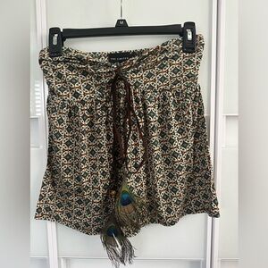 Limited crop top with peacock feather size XS